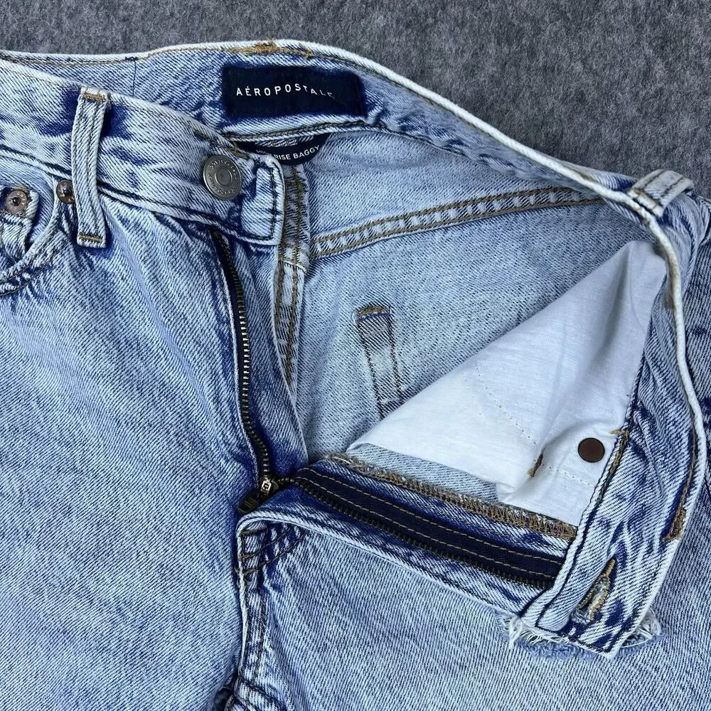 Aeropostale Women's High Rise Baggy Jeans Light Wash Denim Distressed Size 0 R